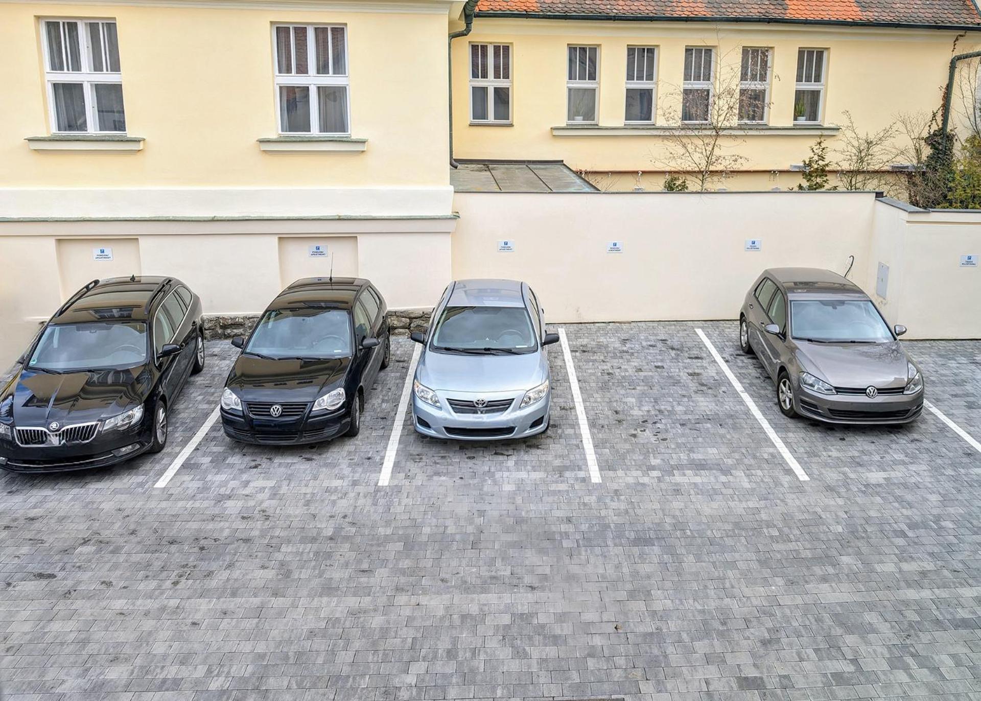 Residence Wurmfeld - Rodinny Apartman S 3 Loznicemi Cesky Krumlov Exterior foto